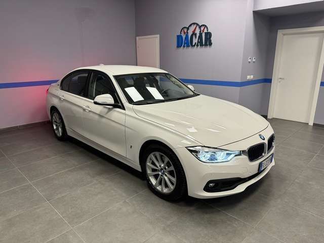 BMW 330 330e Business Advantage Steptronic 184cv