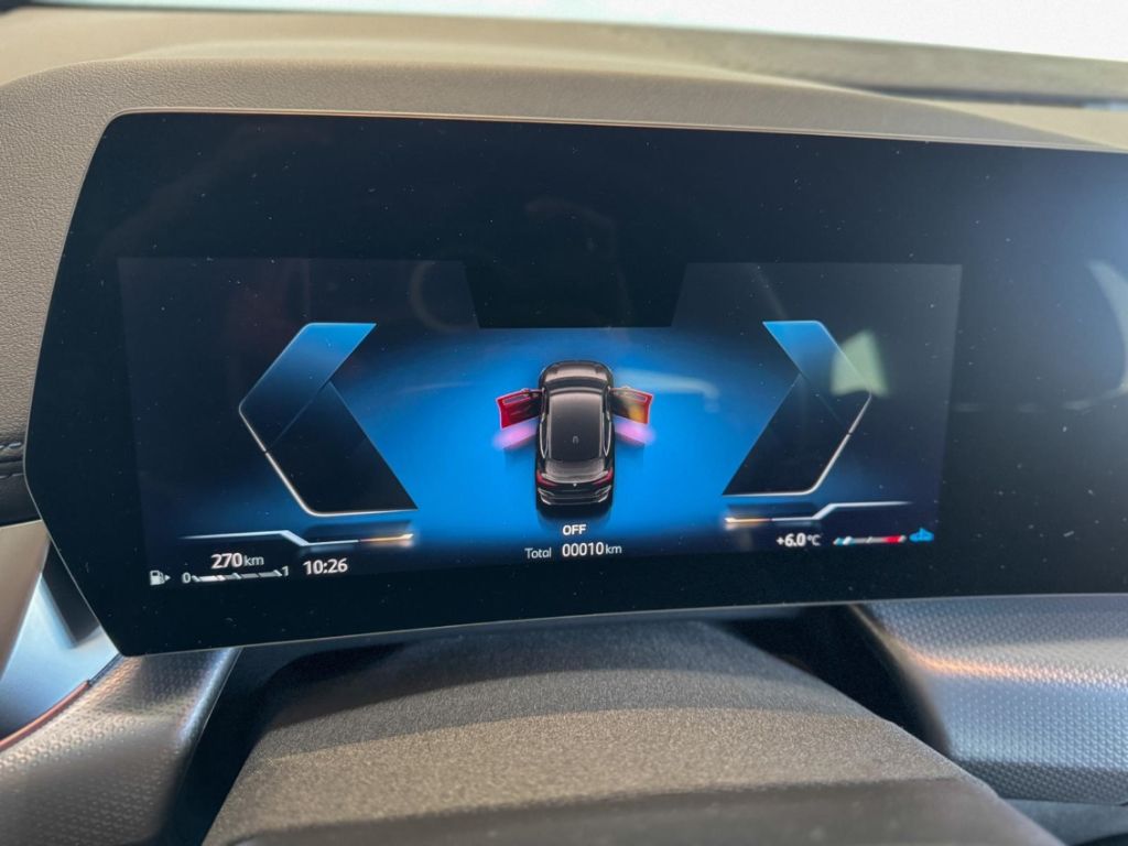 BMW 223 Active Tourer - Bild 11