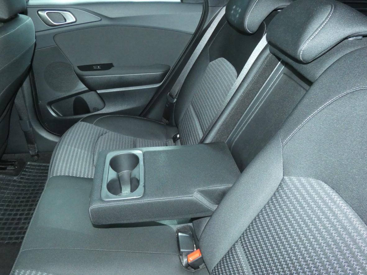 Kia cee'd SW 1.5 T-GDI Kamera LM PDC LED Klima SHZ