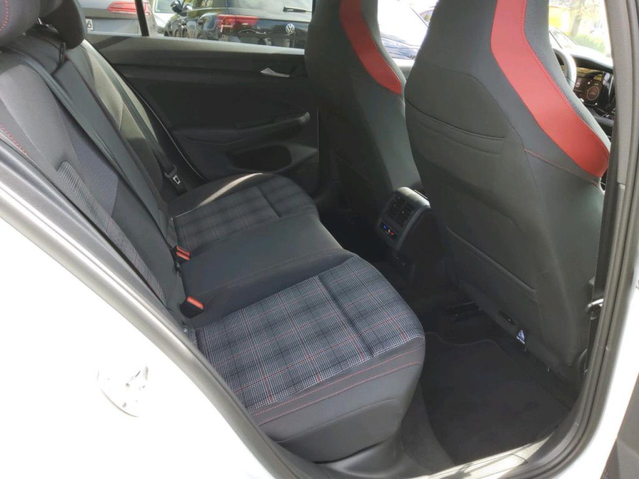 Volkswagen Golf - Bild 12