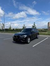 BMW X3 xDrive30i ADVANTAGE 252 PS - BMW X3: Ps