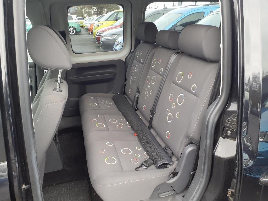 Fahrzeugabbildung Volkswagen Caddy Maxi Roncalli AHK Navi PDC Klimaautomatik