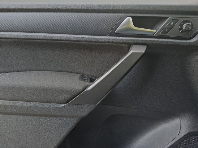 Caddy 2.0TDI Aut. Maxi Comfortline AHK ParkPilot