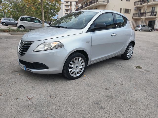 Lancia Ypsilon 1.2 69 CV 5 porte GPL Ecochic 201