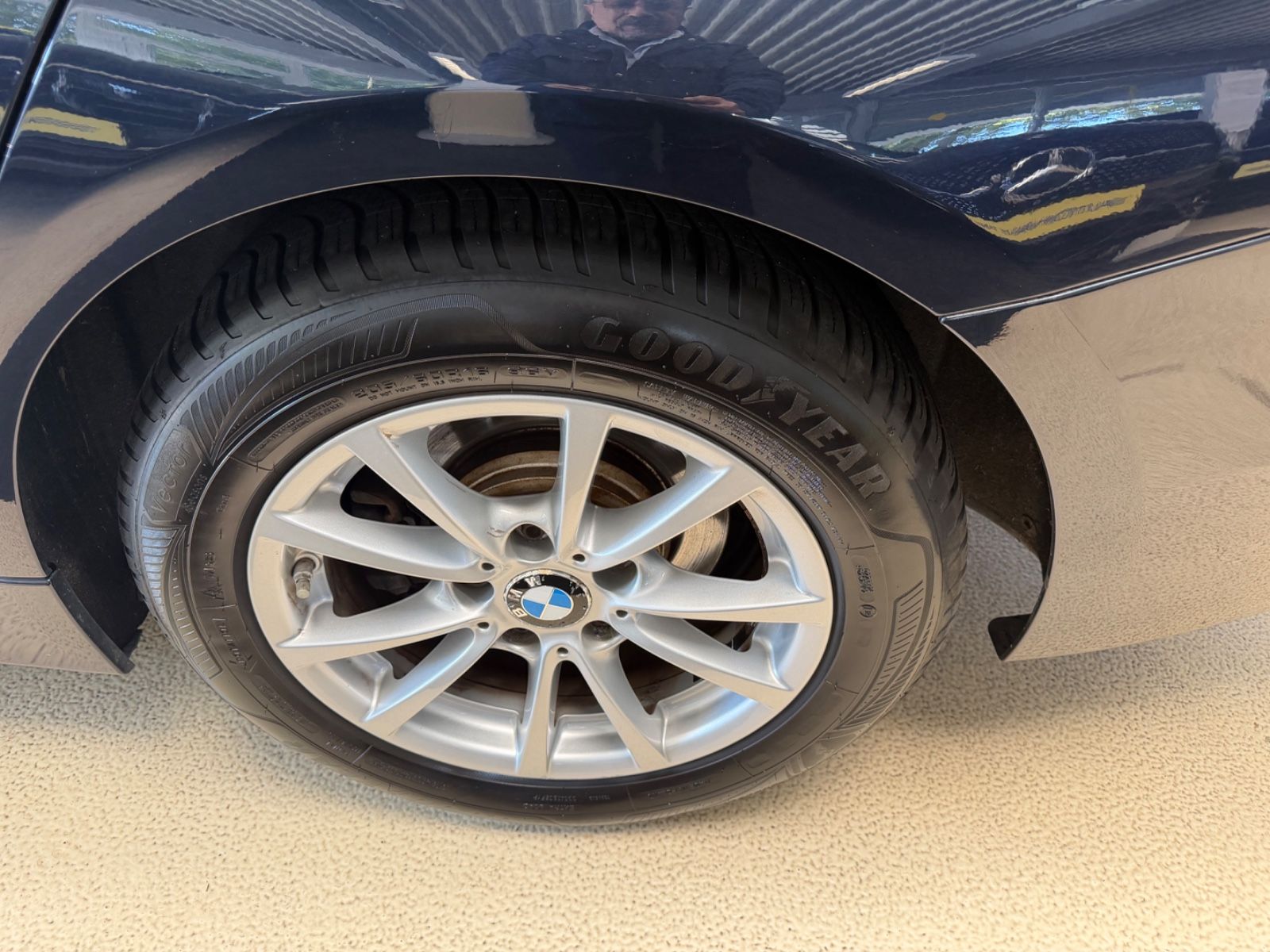 Fahrzeugabbildung BMW 318 3 Touring 318 d