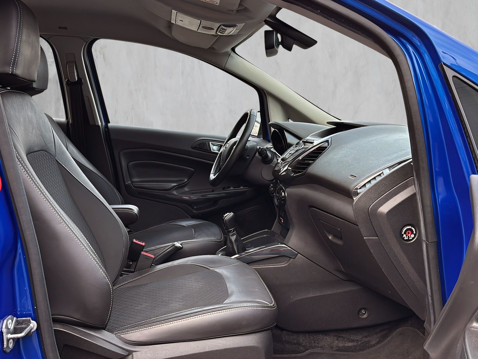 Fahrzeugabbildung Ford EcoSport 1.0 Titanium KLIMAAUT. WINTER PAKET PDC