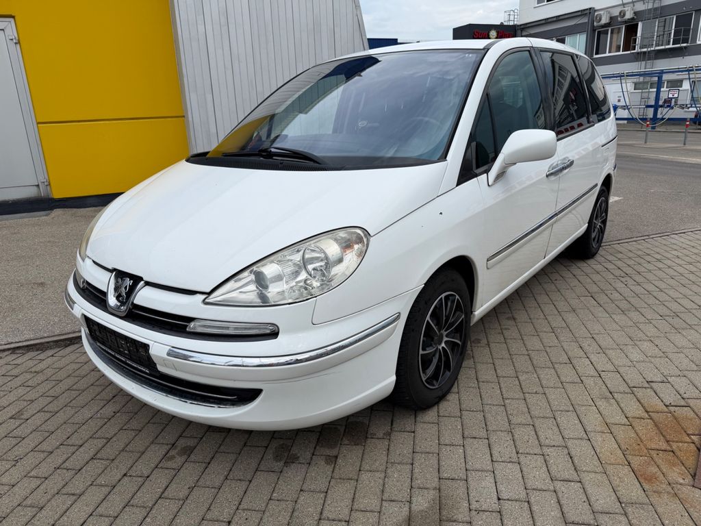Peugeot 807