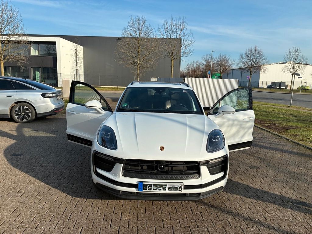 Image of Porsche Macan