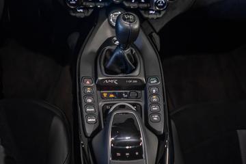 2021 Aston Martin V8 VANTAGE 缩略图 27