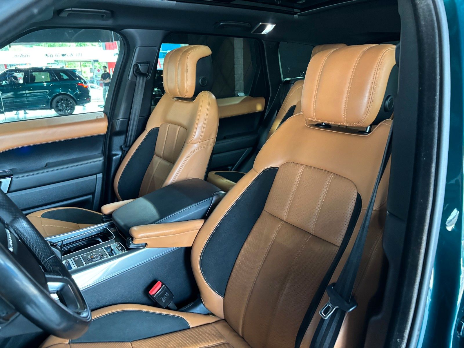 Fahrzeugabbildung Land Rover Range Rover Sport D350 /PANO/MERIDIAN/KEYLESS