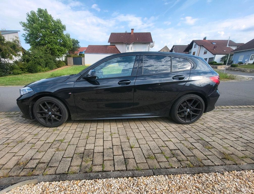 Image of BMW 118
