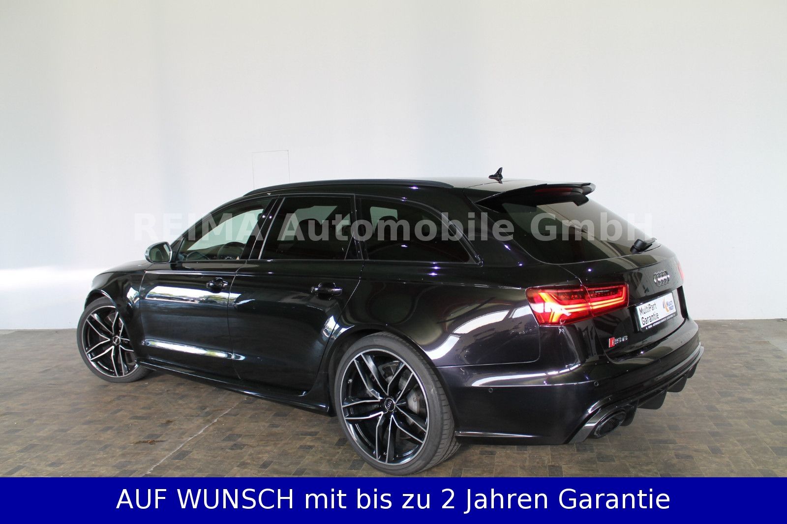Fahrzeugabbildung Audi RS 6 Avant 4.0 TFSI quattro performance, Matrix