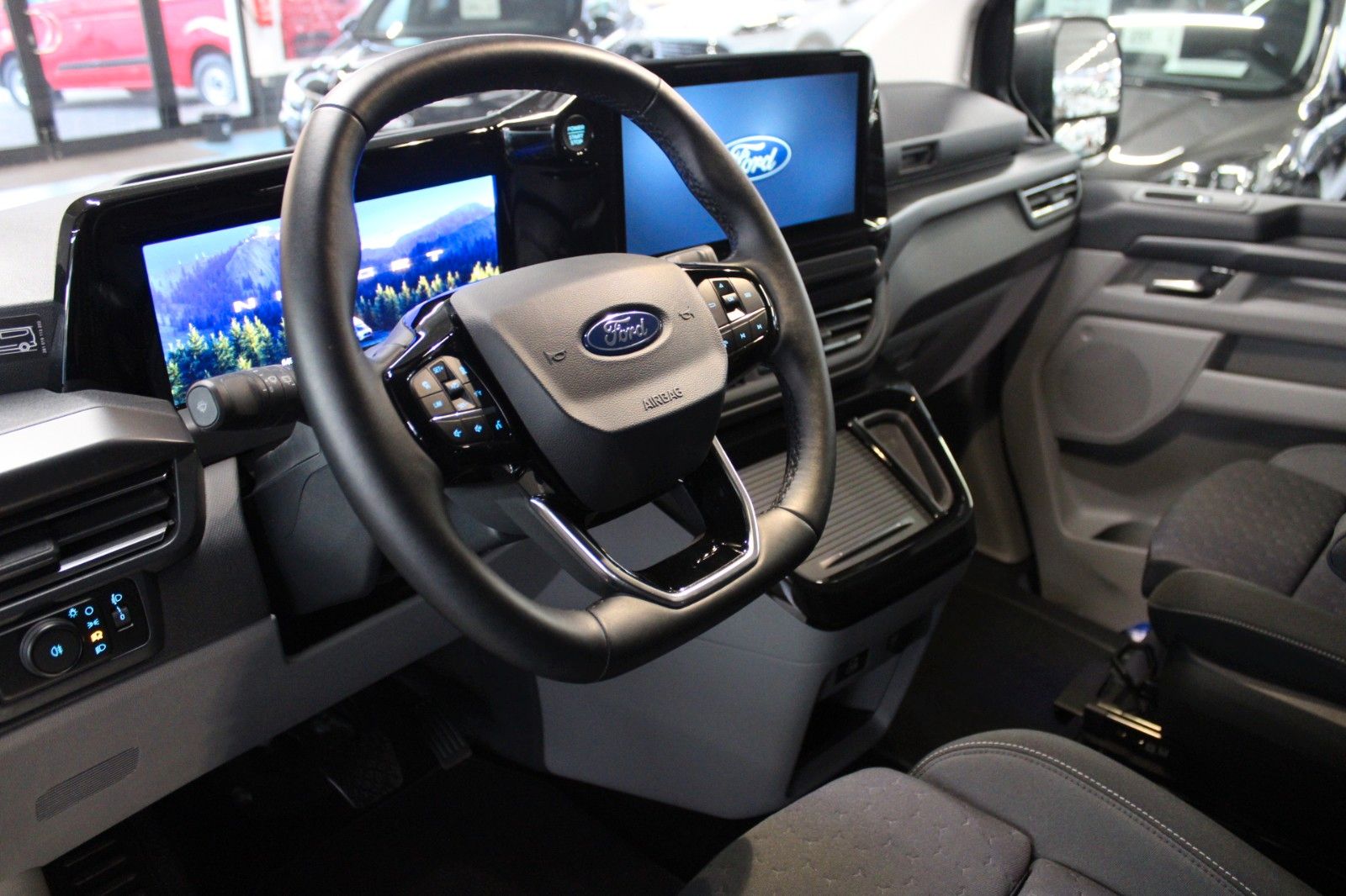 Fahrzeugabbildung Ford Transit Custom Nugget L1 Titanium Aufstelldach