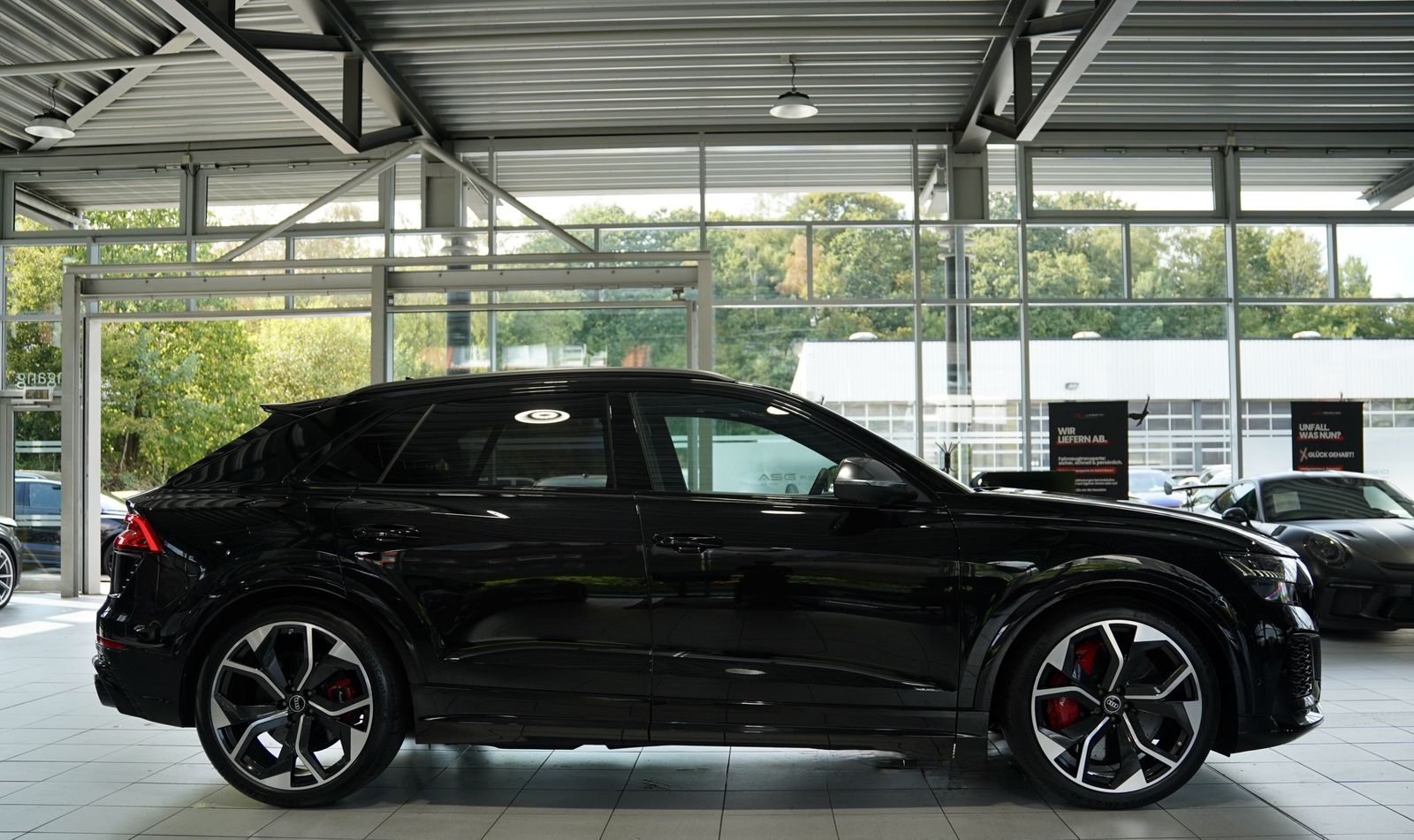 Audi Rsq8