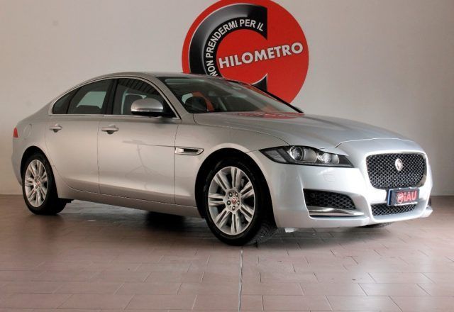 Jaguar JAGUAR XF 2.0 D 180 CV aut. Prestige