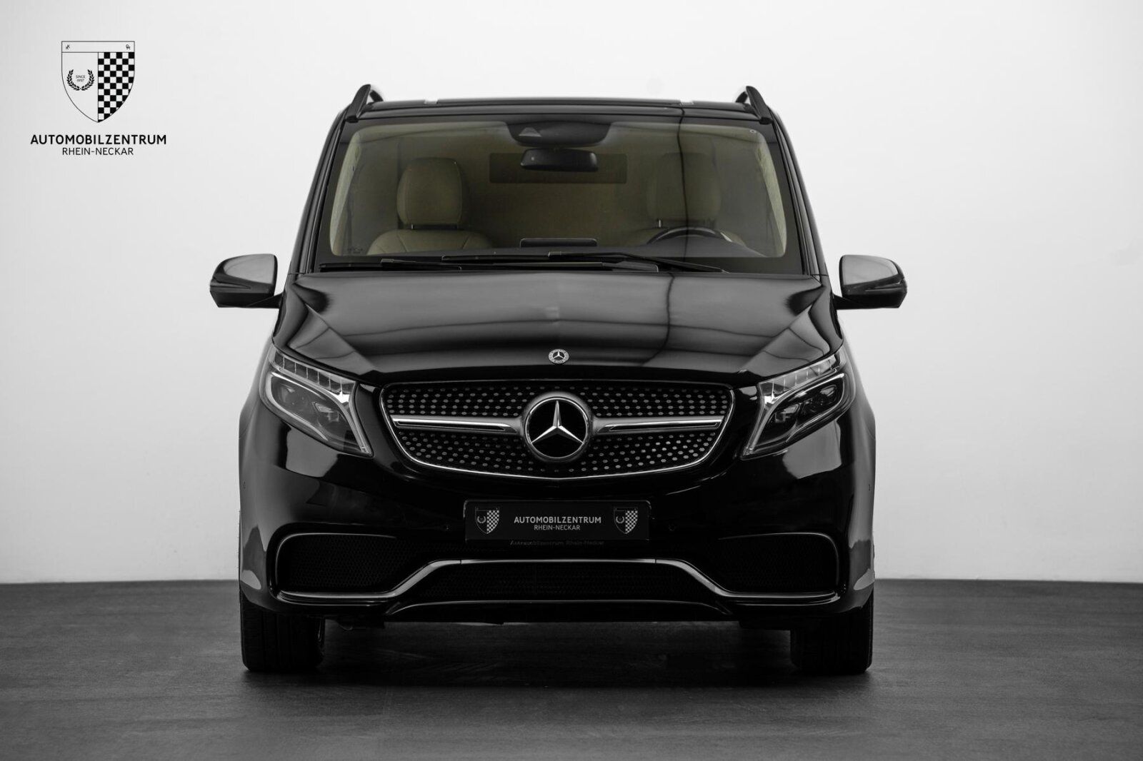 Mercedes-Benz V 250d Avantgarde extralang HashasLuxury TV foto 2