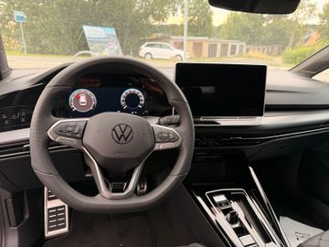 Volkswagen Golf Variant 1.5 eTSI 150PS R-Line, MATRIX, AHK