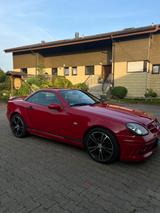 Mercedes-Benz SLK 200 - - Mercedes-Benz SLK 200: Rot, Leder