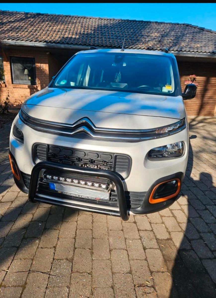 Citroën Berlingo BlueHDi 130 S&S SHINE M EAT8 SHINE