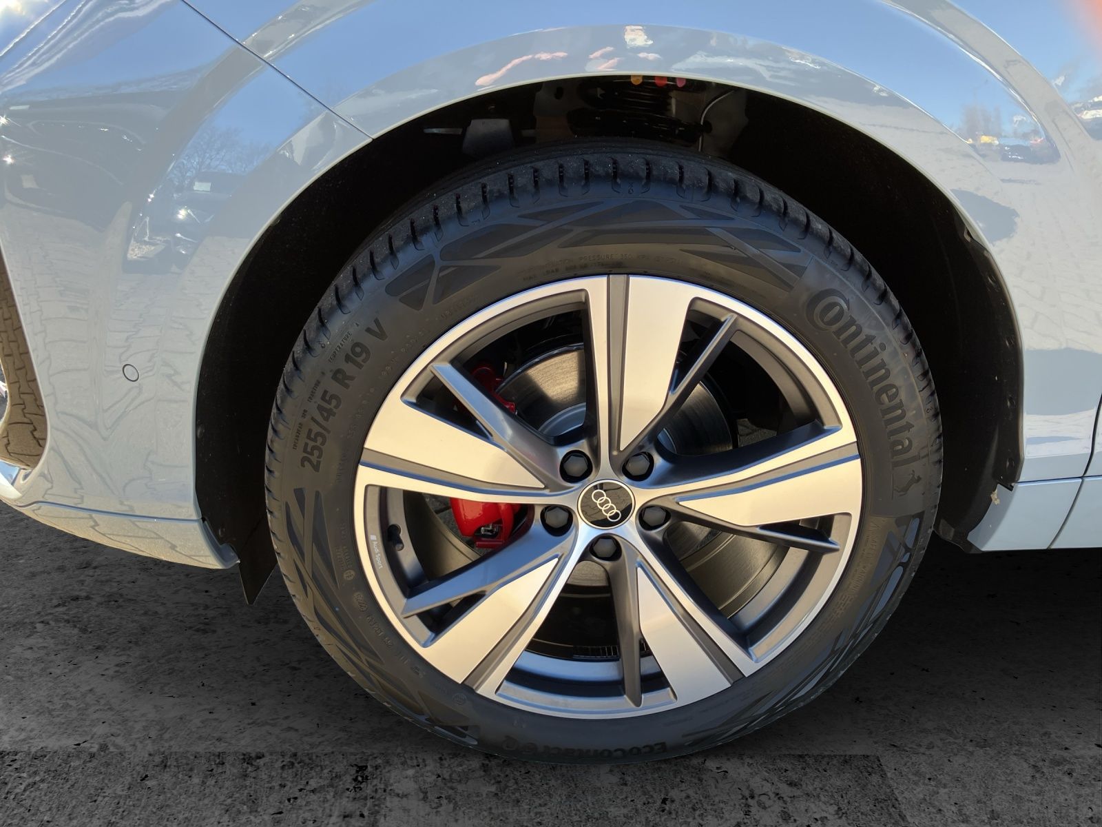 Fahrzeugabbildung Audi Q3 TFSI S tronic MATRIX S line AREA VIEW