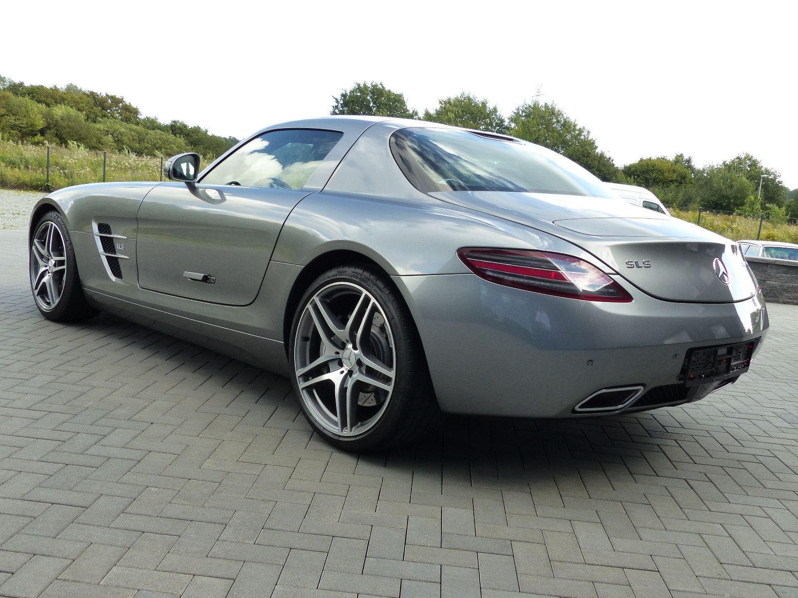 Fahrzeugabbildung Mercedes-Benz SLS AMG Coupe