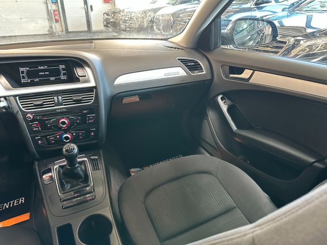 MYAUTOCENTER – Gebraucht- und Jahreswagen mit Werkstattservice in Pfaffenhofen Audi A4 Avant Attraction *BI-XENON*KLIMAAUTOM*ALLRAD*