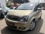 Opel Meriva Cosmo Navi Klimaautomatik 32737 Kilometer