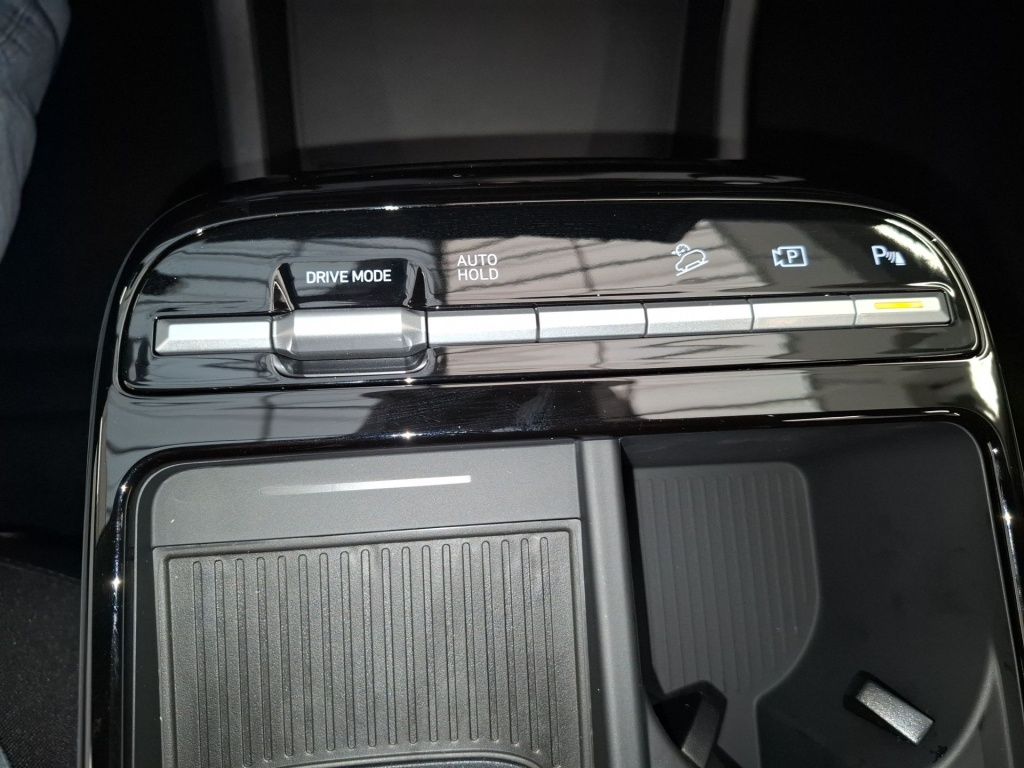 Fahrzeugabbildung Hyundai TUCSON HEV 1.6 T-GDi 2WD 6-AT Select 2xKlima ACC