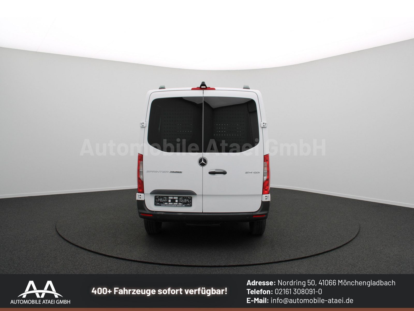 Fahrzeugabbildung Mercedes-Benz Sprinter 214 Tourer Automat Rollstuhl-Rampe 0512