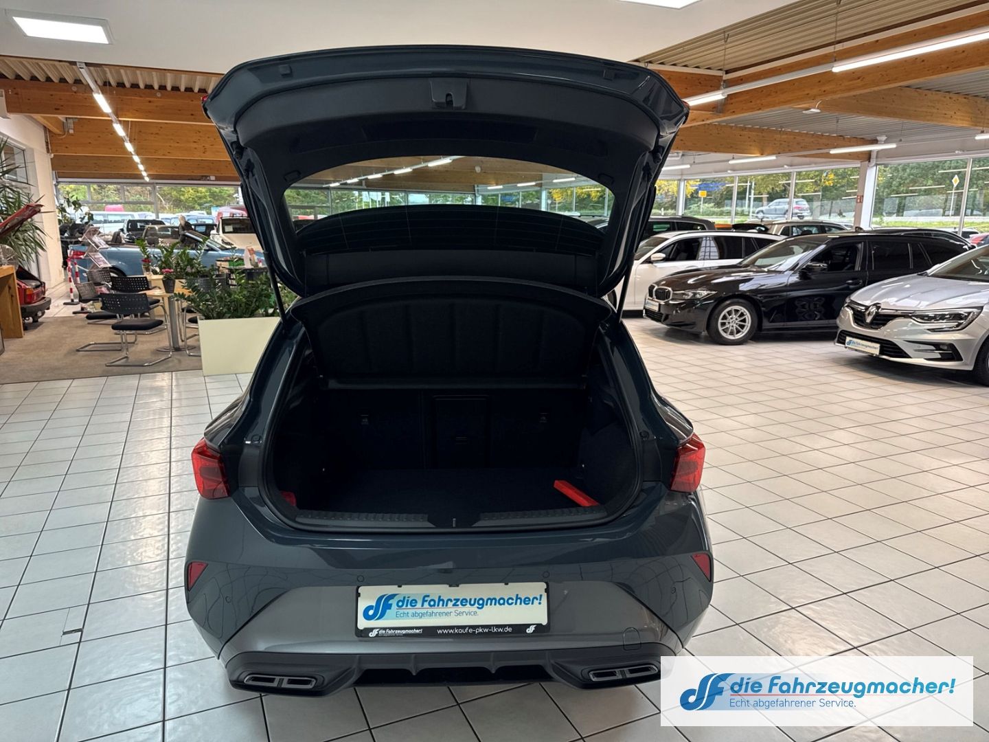 Fahrzeugabbildung CUPRA Leon 1.5 eTSI 110 kW neues Modell*DSG*Digi C*Mem