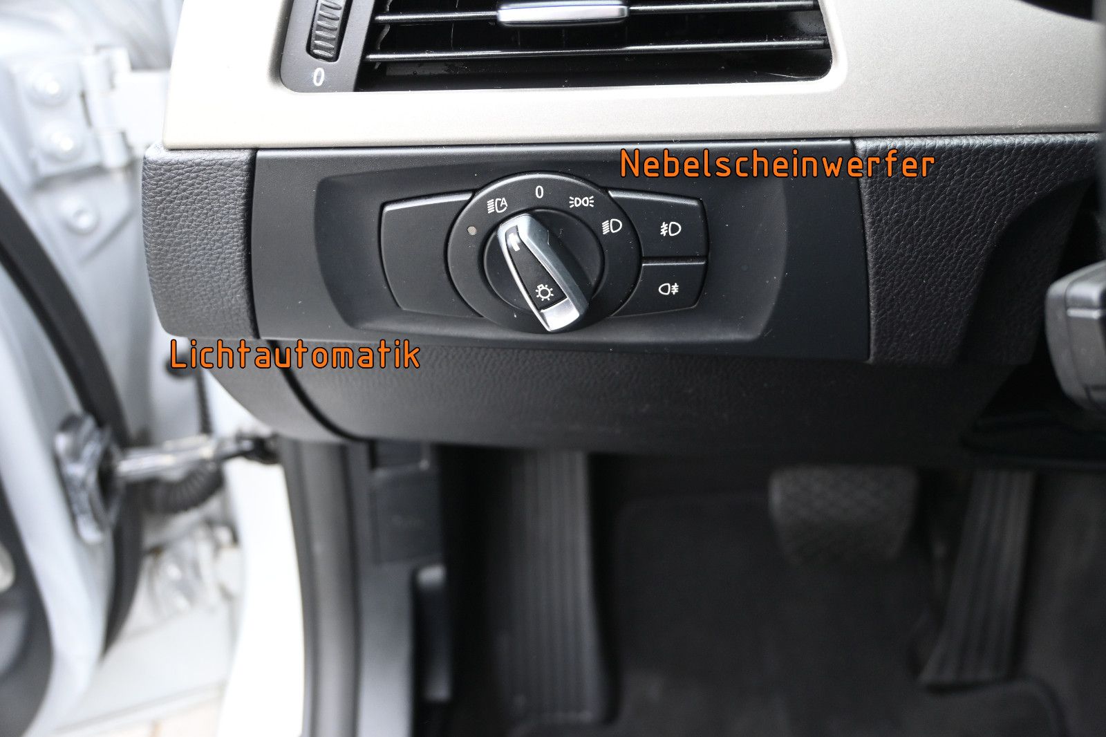 Fahrzeugabbildung BMW 320d Touring Aut. Ed.Lifestyle °AHK°STANDHEIZUNG