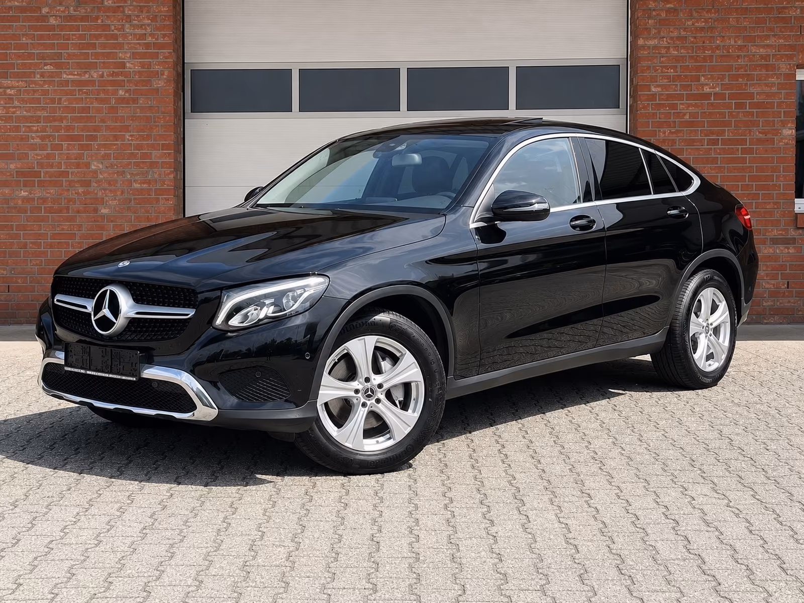 Mercedes-Benz GLC 250 Schiebedach Kamera LED Leder