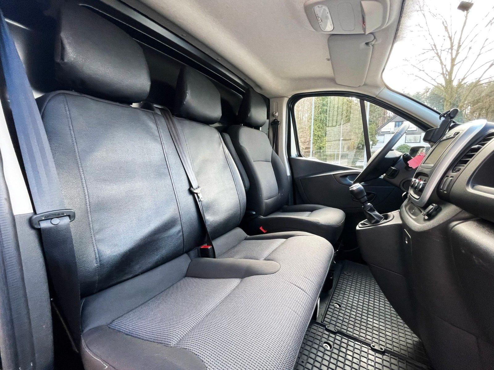 Fahrzeugabbildung Renault Trafic Kasten  L1H1 Komfort KLIMA NAVI MwSt 1.Hd