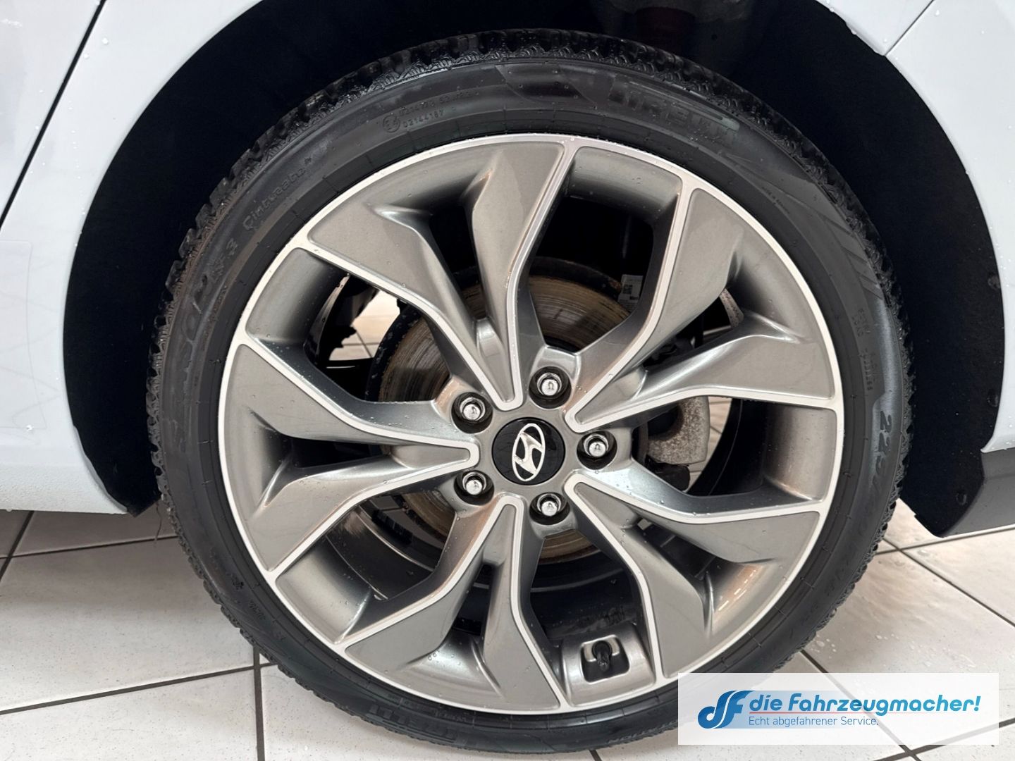 Fahrzeugabbildung Hyundai i30 N Line 1.4 T-GDI EU6d-T Sportpaket El. Panod