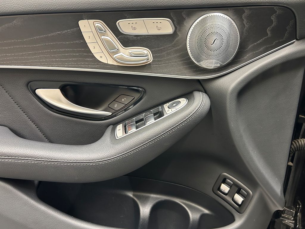 Mercedes-Benz GLC 300 GLC300 e 4M *PANO*BURMESTER*360°*KEYLESS*DISTR.*
