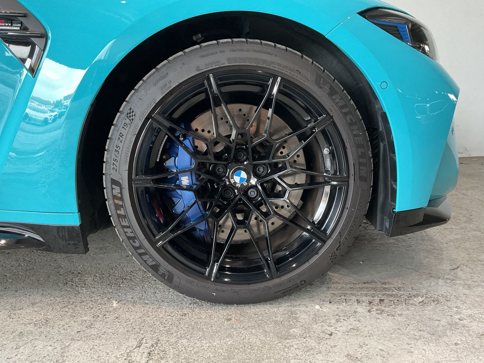 Fahrzeugeinzelansicht 15 Fahrzeugabbildung BMW M3 Competition M Sportsitze Interieurlisten Carb