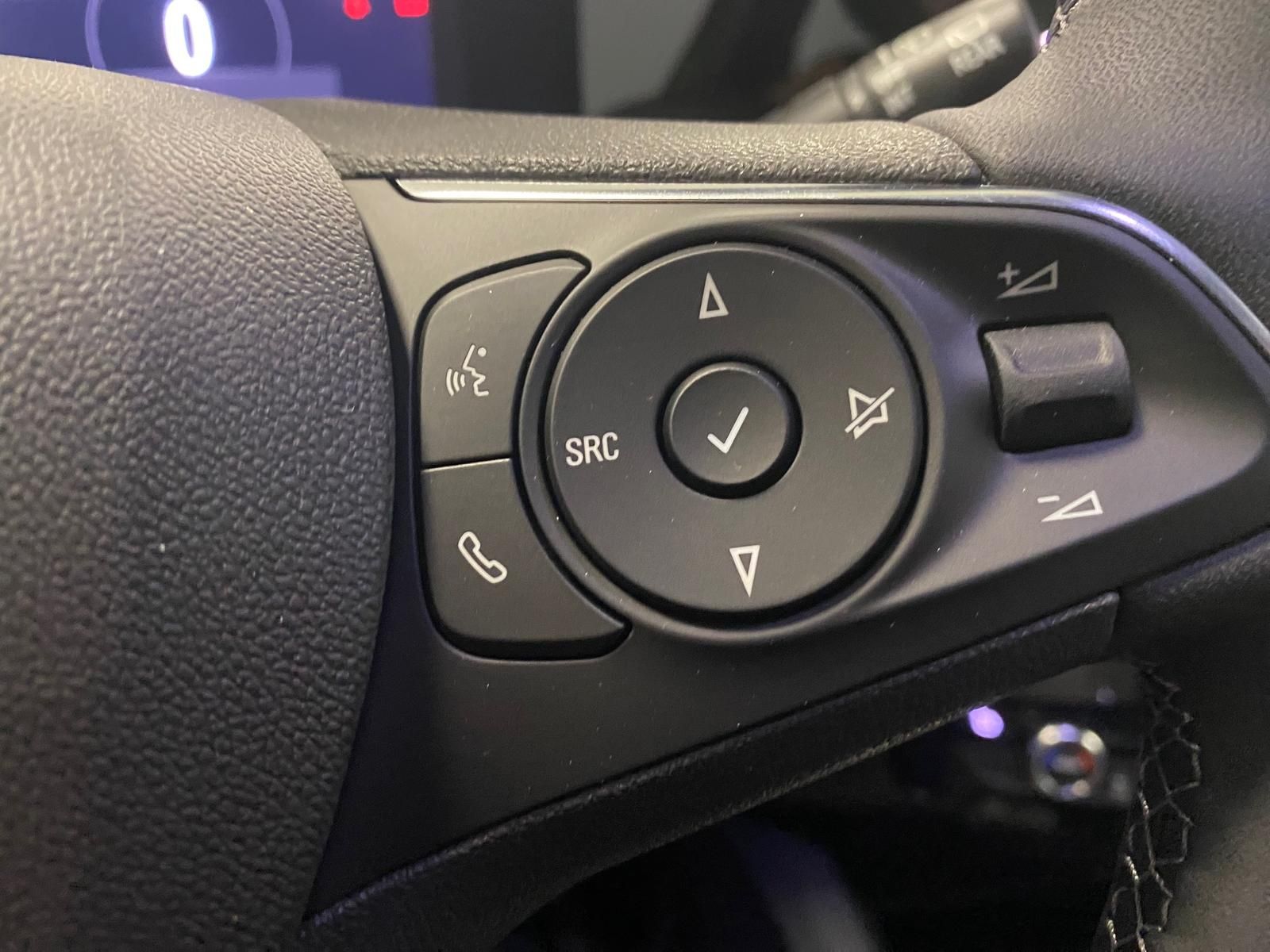 Fahrzeugabbildung Opel Mokka 1.2 Turbo 74kW Edition+ACC+LED+APP CONNECT