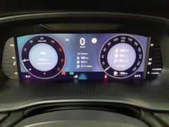 SKODA Combi 2.0 TDI Tour LED Matrix AHK 360Grad Virtul