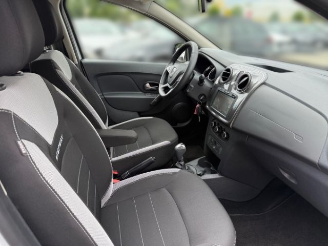 Fahrzeugabbildung Dacia Sandero II Stepway Prestige 0.9 TCe 90 eco +KLIM