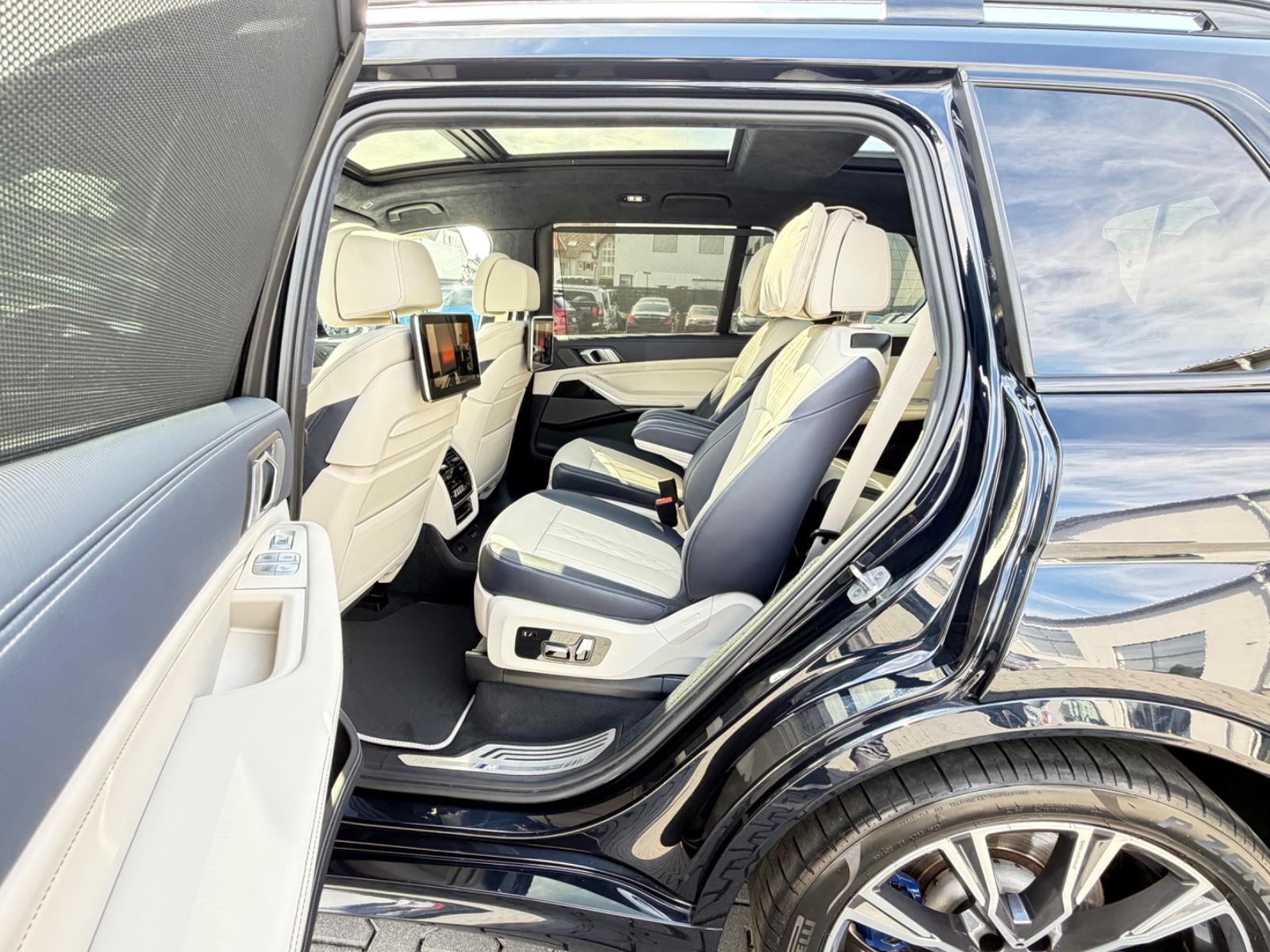 BMW X7*M50xd*M-SPORTPAKET*3xTV*6xSITZER*ACC*HUD*360