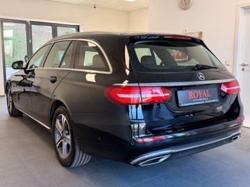 Mercedes E 220 - 4
