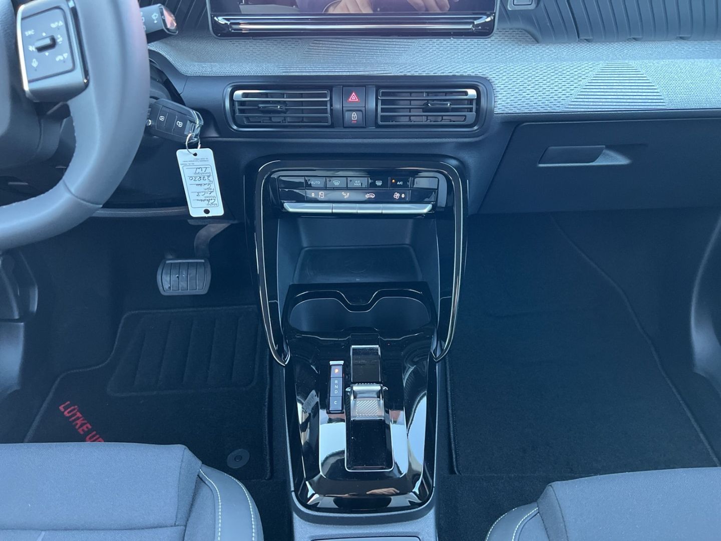 Fahrzeugabbildung Citroën C3 Elektro 113 Max HUD Navi LED CarPlay Temp.