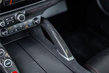 صورة مصغرة 18 لـ 2018 Ferrari GTC4LUSSO