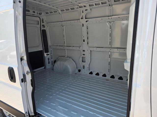 Fiat Ducato 35 | Model 24 | L2H2 140MT |