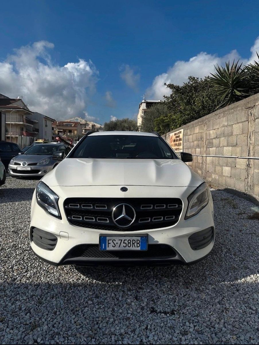 MERCEDES-BENZ Mercedes-benz GLA 200 d Automatic 4Matic Premium