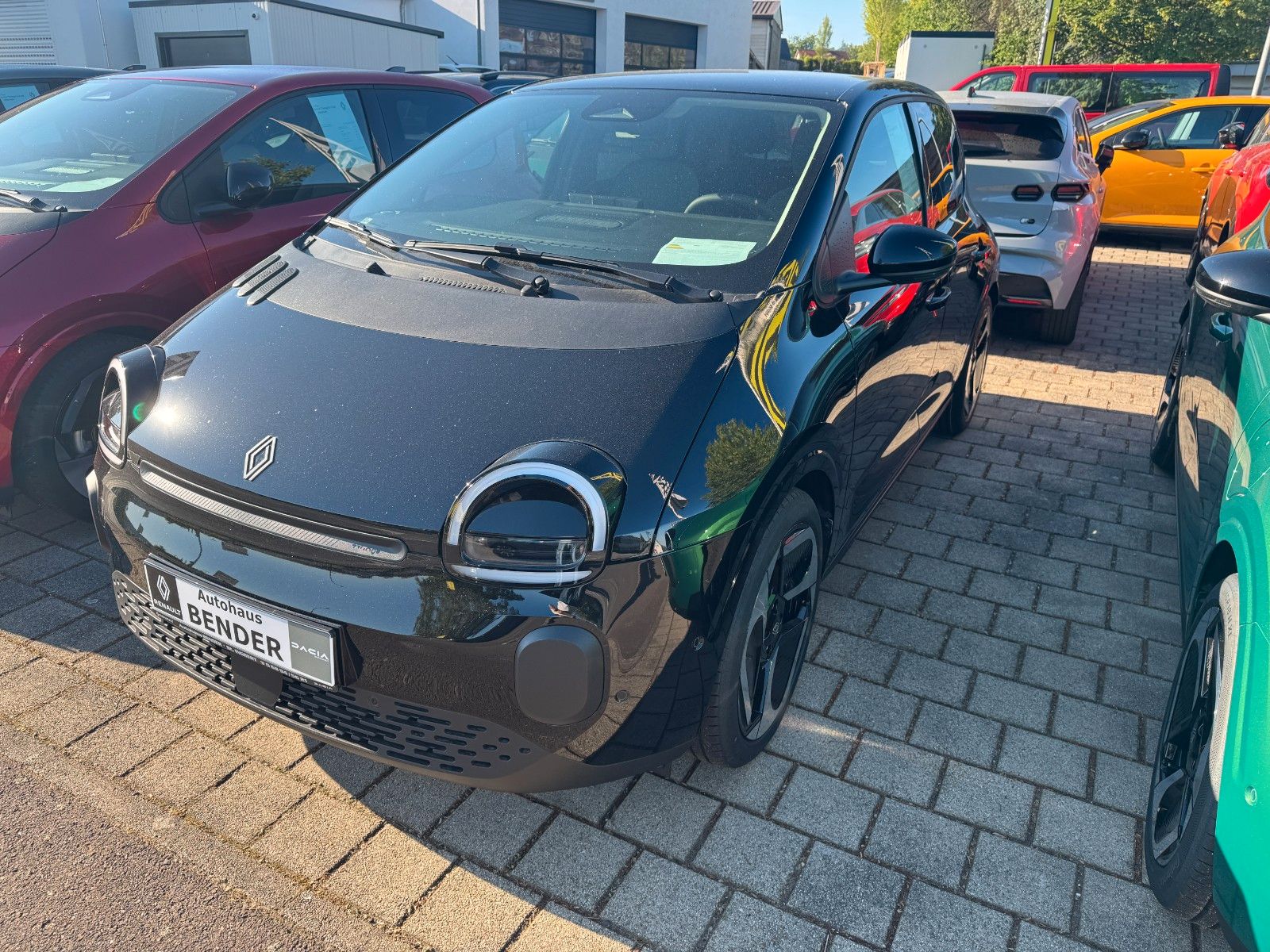 Renault Twingo E-Tech Techno 80 Urban Range