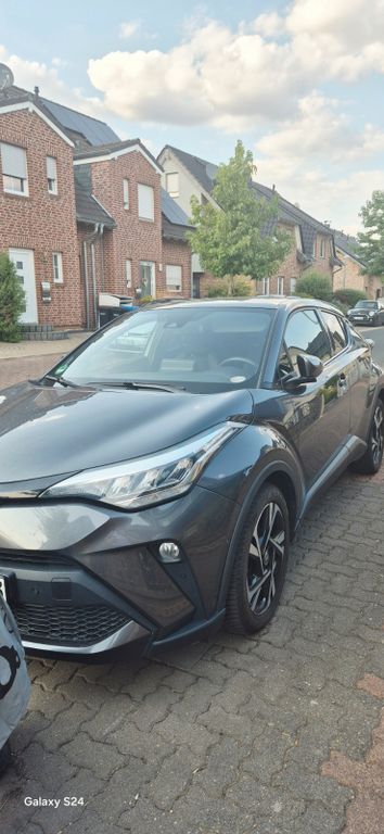Image of Toyota C-HR
