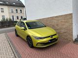 Volkswagen Golf 2.0 TDI SCR DSG Life Voll Digital Anhängerk - mit Diesel-Antrieb: Gelb, Ambiente-Beleuchtung, Limousine