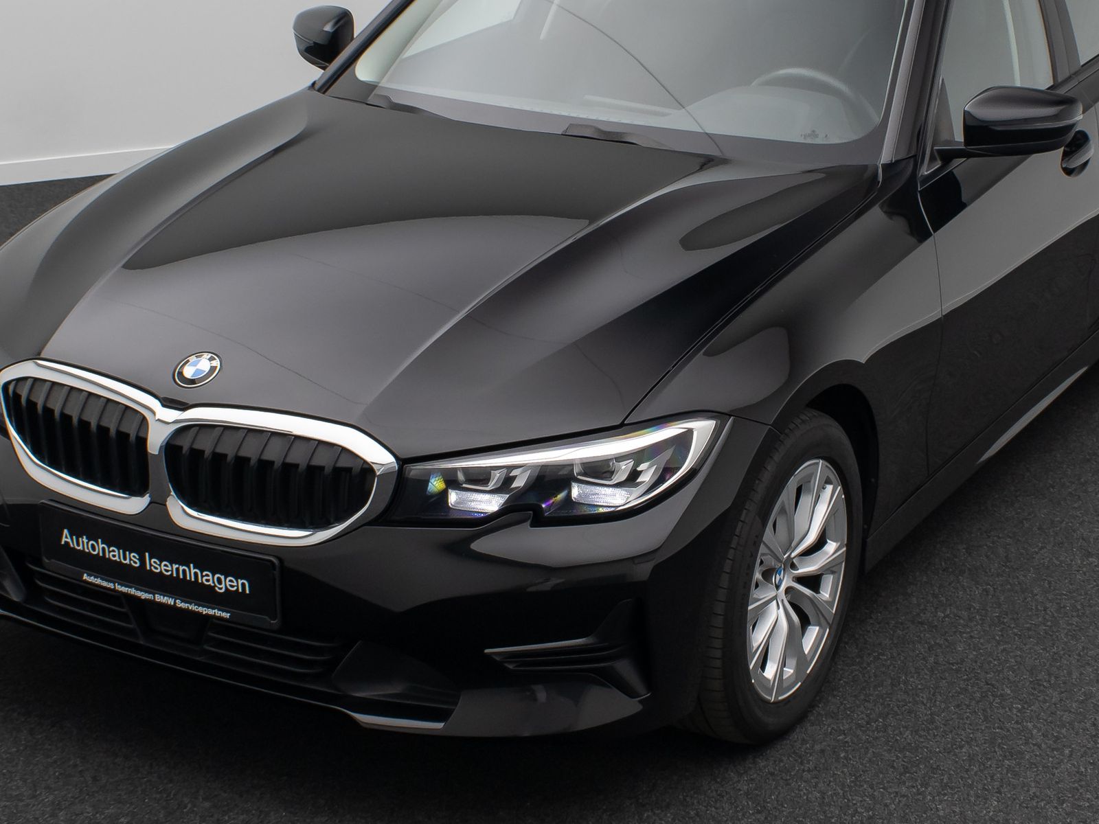 Fahrzeugabbildung BMW 320d Stop&Go Lenkradhzng LED Sportsitz M Sport