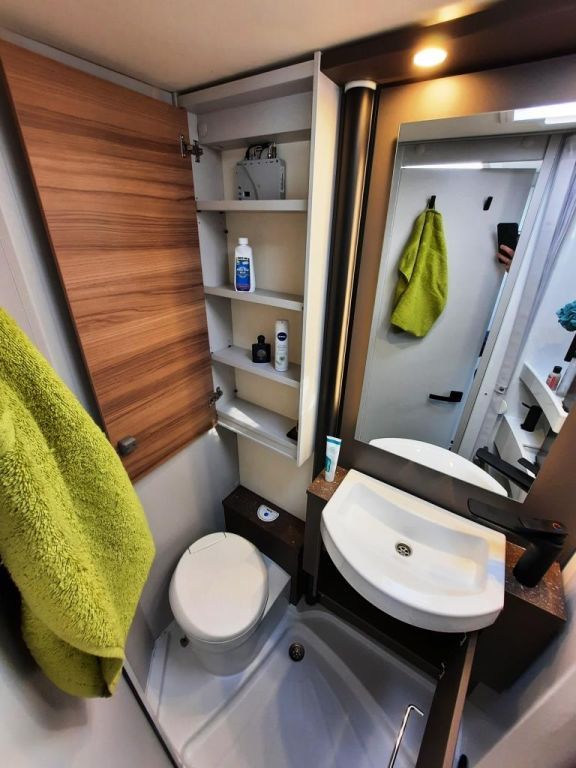 Fahrzeugabbildung Bürstner B66 690 TD Verfüg./SAT/Markise/Rüfa